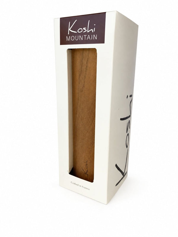 Carillon Koshi Mountain in noce nella scatola originale Koshi, collezione Earth Symphony, sfondo bianco
