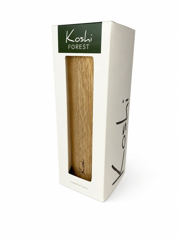 Carillon Koshi Forest in rovere nella scatola originale Koshi, collezione Earth Symphony, sfondo bianco